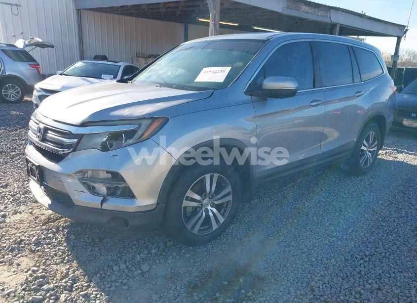 Photo 2 of 2016 Honda Pilot EX-L (VIN 5FNYF5H50GB013728)