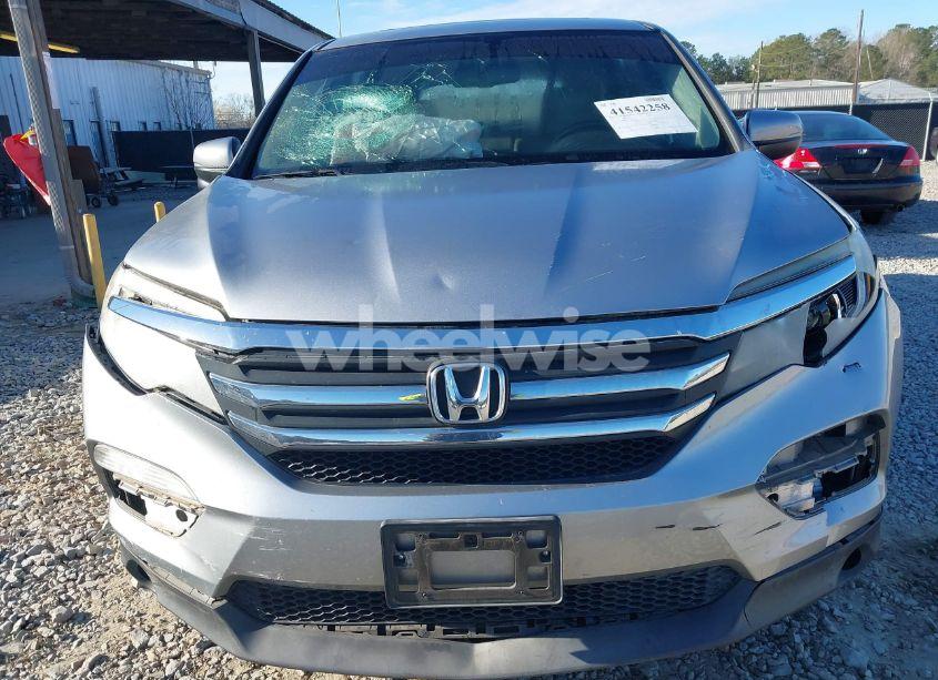 Photo 6 of 2016 Honda Pilot EX-L (VIN 5FNYF5H50GB013728)