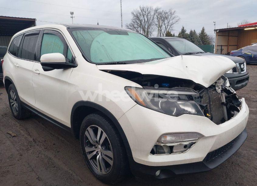 2016 Honda Pilot EX-L (VIN 5FNYF5H50GB020615) main photo