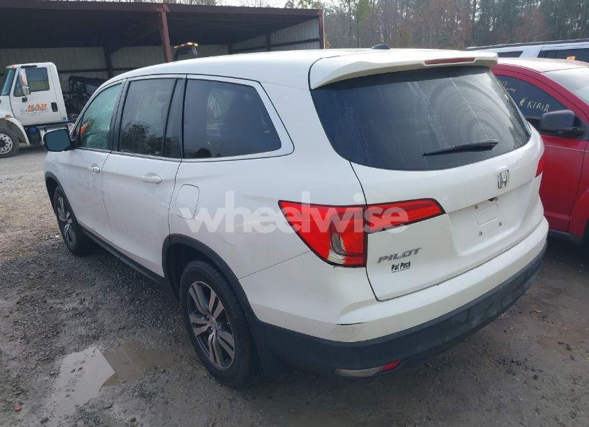 Photo 3 of 2017 Honda Pilot EX-L (VIN 5FNYF5H50HB025220)