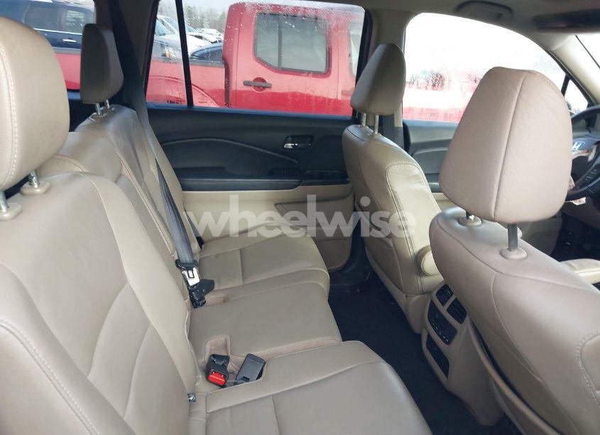 Photo 8 of 2017 Honda Pilot EX-L (VIN 5FNYF5H50HB025220)