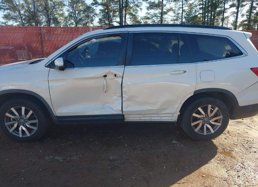 Photo 6 of 2019 Honda Pilot EX-L (VIN 5FNYF5H50KB035303)