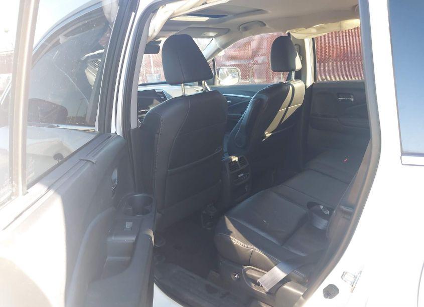 Photo 8 of 2019 Honda Pilot EX-L (VIN 5FNYF5H50KB035303)