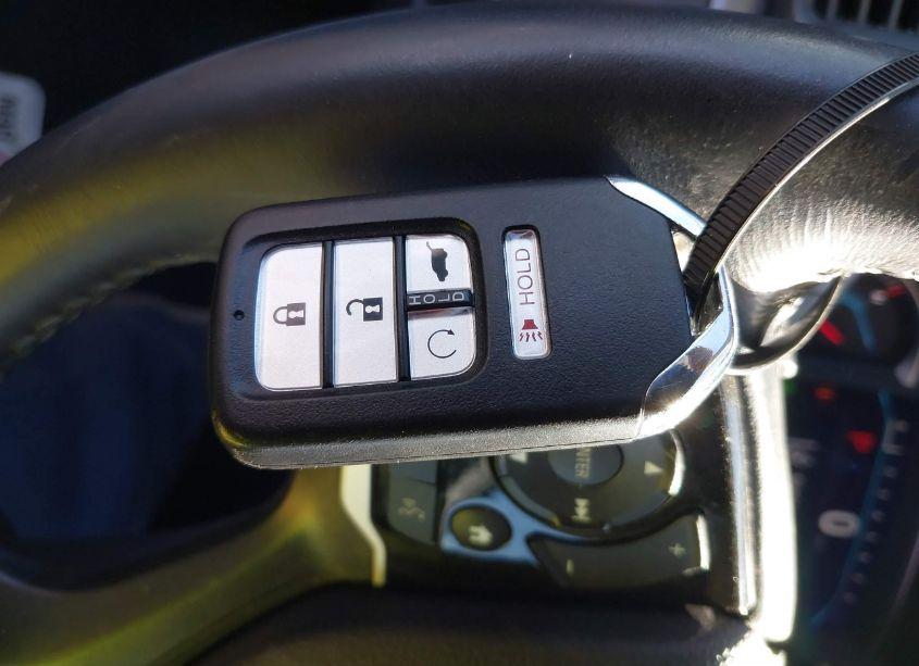 Photo 11 of 2022 Honda Pilot 2WD EX-L (VIN 5FNYF5H50NB016173)