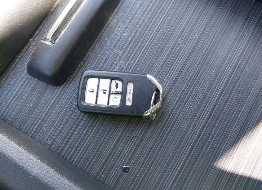 Photo 11 of 2018 Honda Pilot EX-L (VIN 5FNYF5H51JB016595)