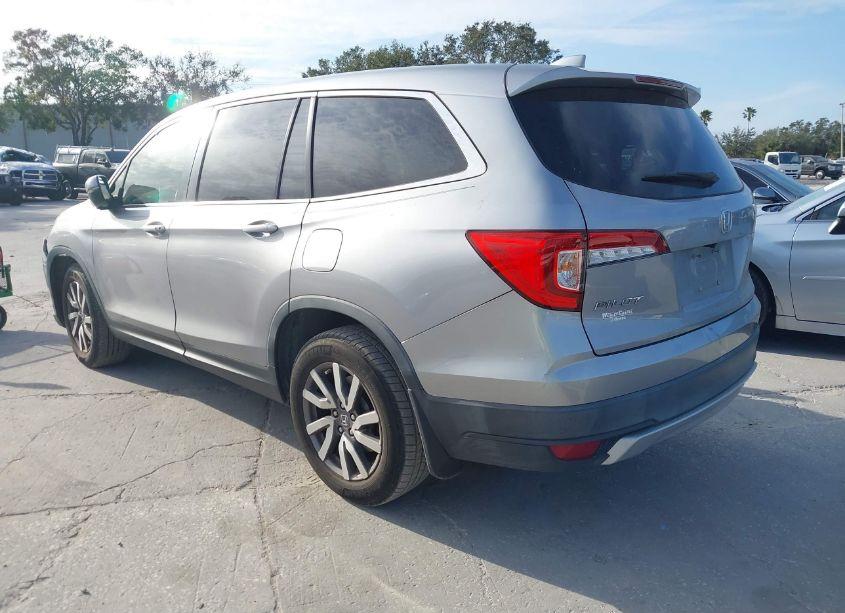 Photo 3 of 2019 Honda Pilot EX-L (VIN 5FNYF5H51KB040333)