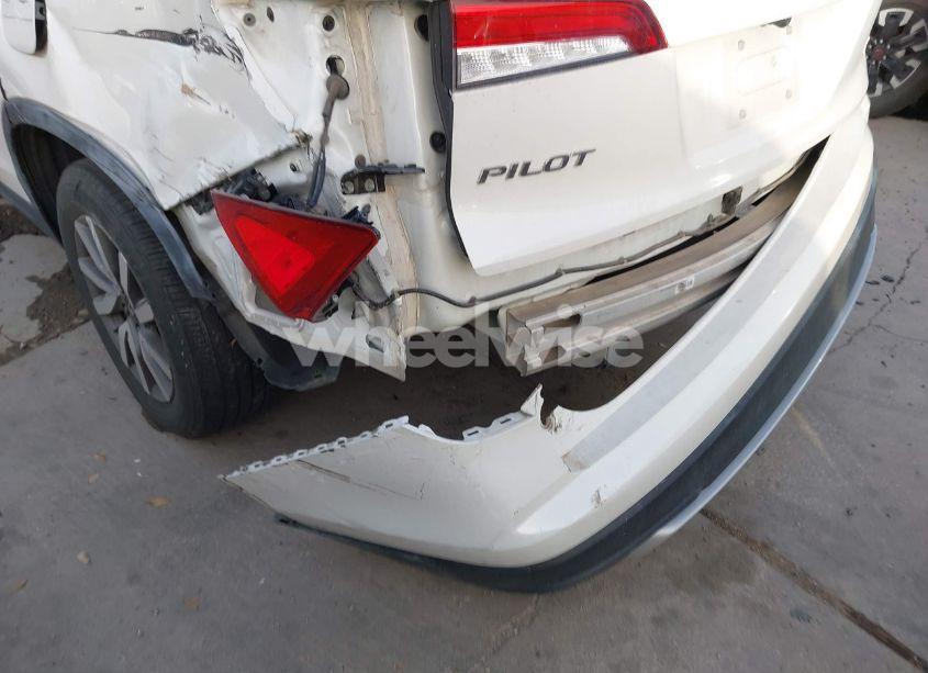 Photo 18 of 2021 Honda Pilot 2WD EX-L (VIN 5FNYF5H51MB037404)