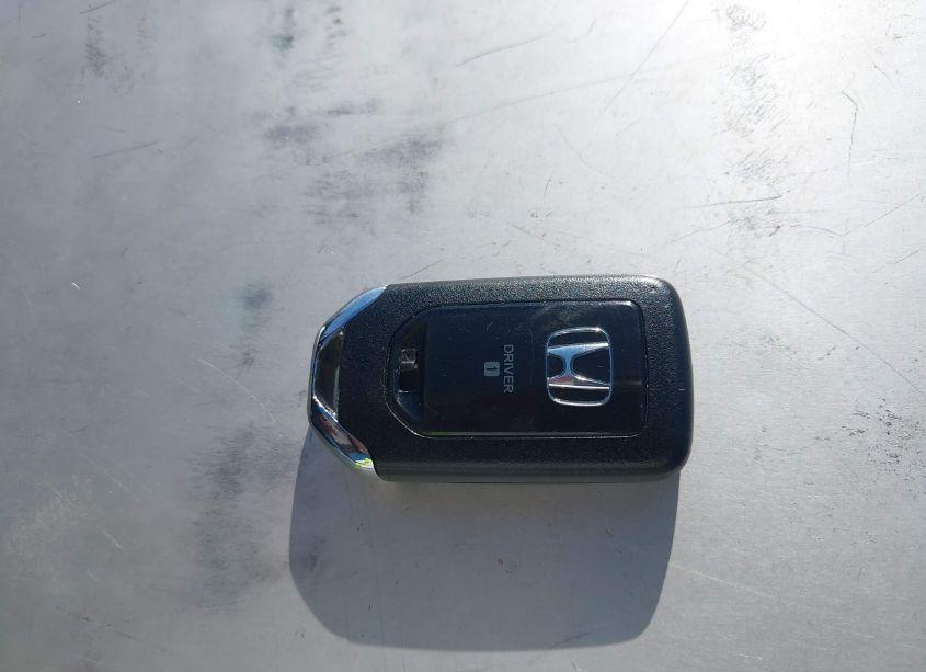 Photo 11 of 2021 Honda Pilot 2WD EX-L (VIN 5FNYF5H51MB041873)