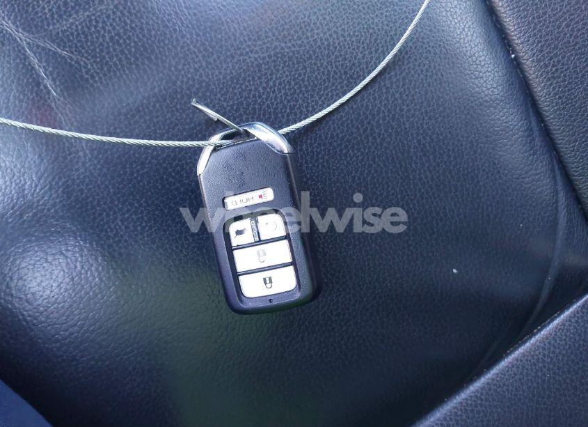 Photo 11 of 2016 Honda Pilot EX-L (VIN 5FNYF5H52GB021670)