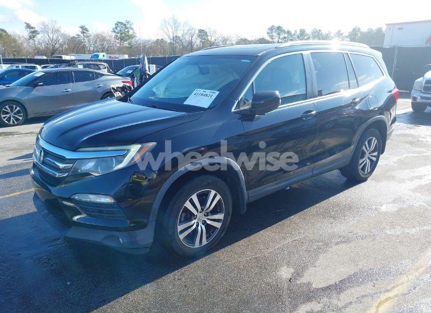 Photo 2 of 2016 Honda Pilot EX-L (VIN 5FNYF5H52GB021670)