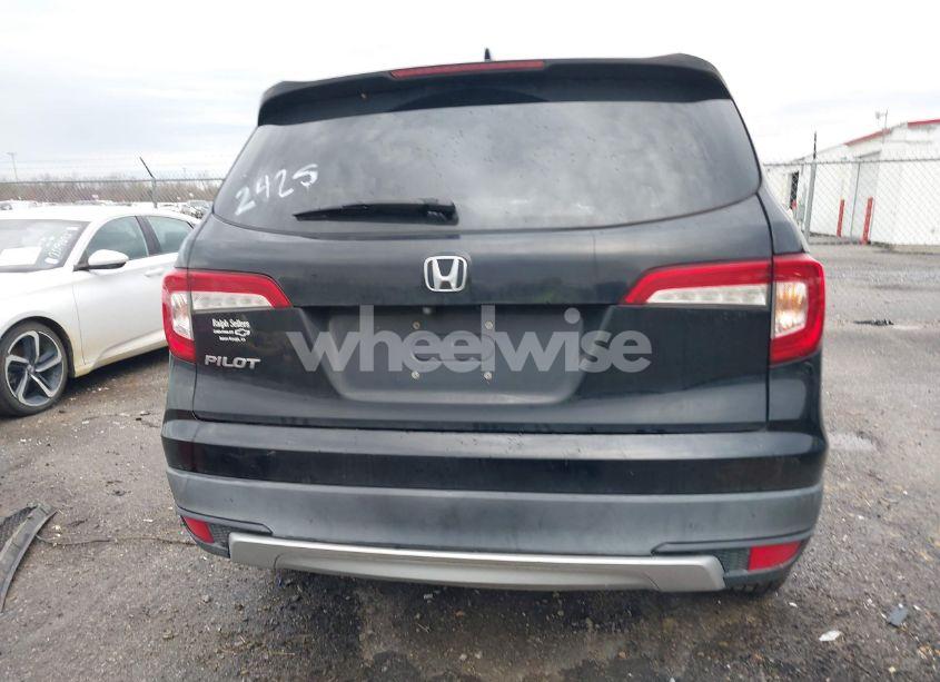 Photo 16 of 2019 Honda Pilot EX-L (VIN 5FNYF5H52KB016445)