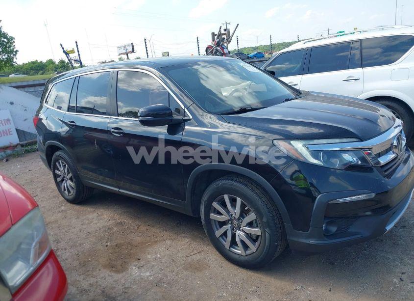 Photo 13 of 2021 Honda Pilot 2WD EX-L (VIN 5FNYF5H52MB009644)