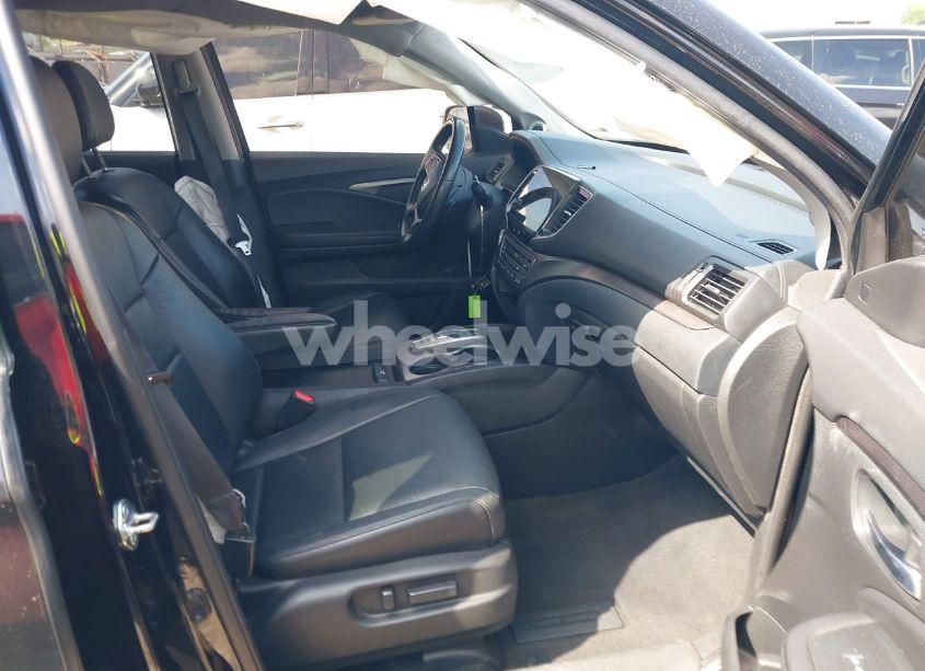 Photo 5 of 2021 Honda Pilot 2WD EX-L (VIN 5FNYF5H52MB009644)