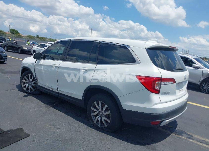 Photo 3 of 2021 Honda Pilot 2WD EX-L (VIN 5FNYF5H52MB039338)