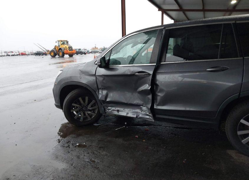 Photo 6 of 2022 Honda Pilot 2WD EX-L (VIN 5FNYF5H52NB017003)