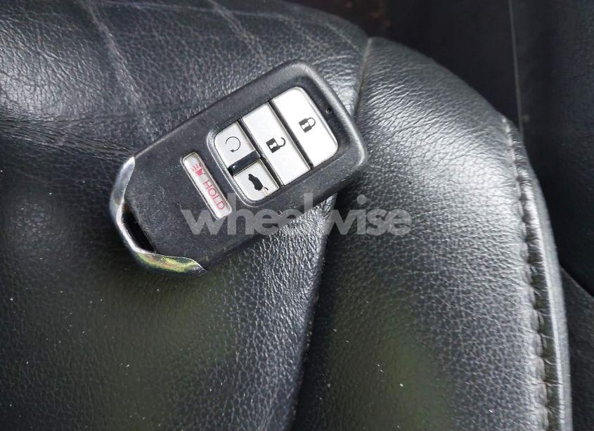 Photo 11 of 2017 Honda Pilot EX-L (VIN 5FNYF5H53HB018858)