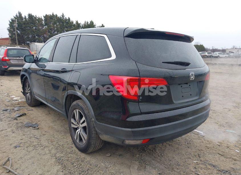 Photo 3 of 2017 Honda Pilot EX-L (VIN 5FNYF5H53HB018858)