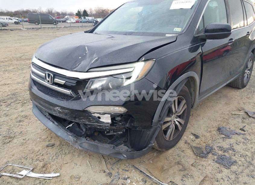 Photo 6 of 2017 Honda Pilot EX-L (VIN 5FNYF5H53HB018858)