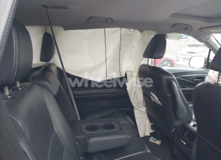 Photo 8 of 2017 Honda Pilot EX-L (VIN 5FNYF5H53HB018858)