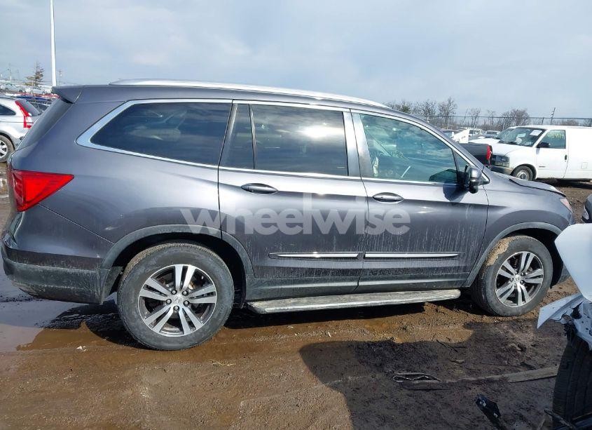 Photo 13 of 2017 Honda Pilot EX-L (VIN 5FNYF5H53HB029780)