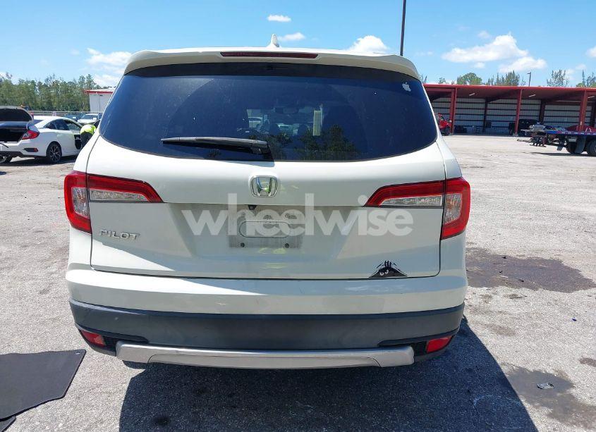 Photo 17 of 2019 Honda Pilot EX-L (VIN 5FNYF5H53KB012596)