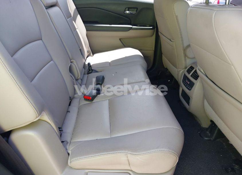 Photo 8 of 2019 Honda Pilot EX-L (VIN 5FNYF5H53KB012596)