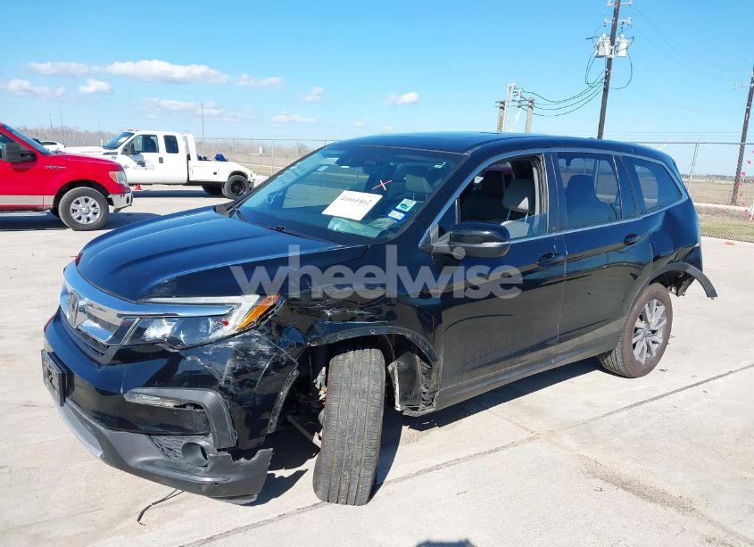 Photo 2 of 2019 Honda Pilot EX-L (VIN 5FNYF5H53KB031522)