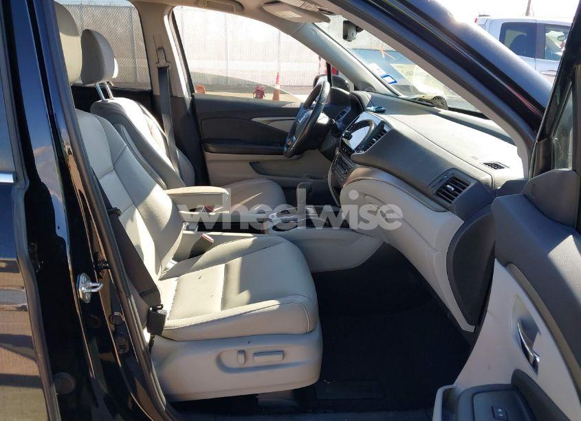 Photo 5 of 2019 Honda Pilot EX-L (VIN 5FNYF5H53KB031522)