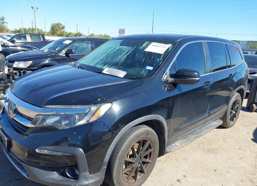 Photo 2 of 2019 Honda Pilot EX-L (VIN 5FNYF5H53KB032850)