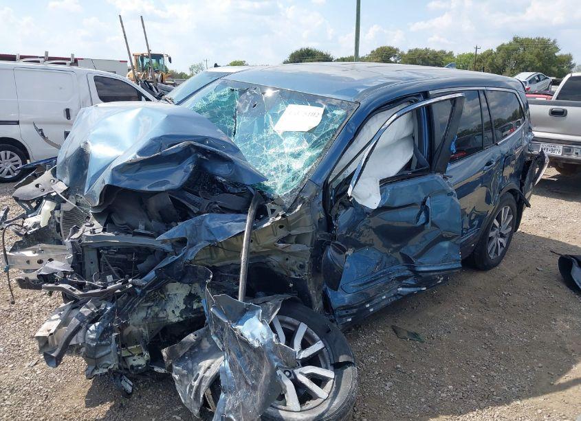 Photo 2 of 2020 Honda Pilot 2WD EX-L (VIN 5FNYF5H53LB008226)