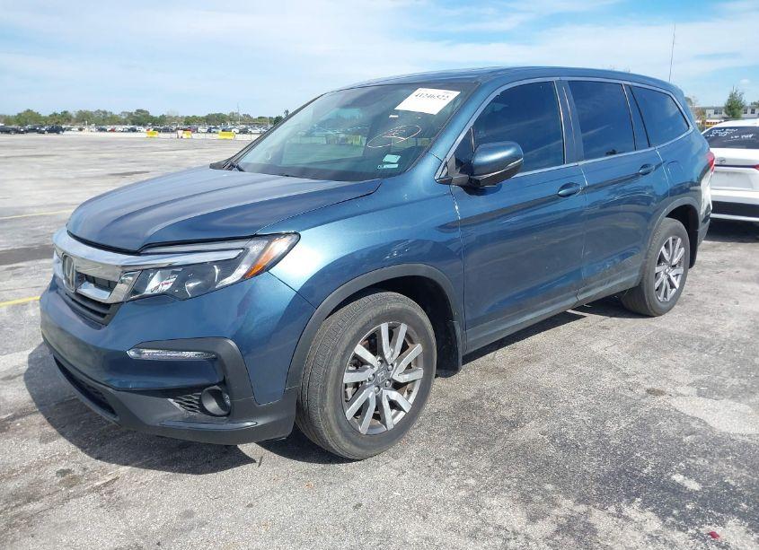 Photo 2 of 2020 Honda Pilot 2WD EX-L (VIN 5FNYF5H53LB022174)