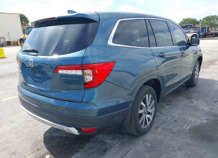 Photo 4 of 2020 Honda Pilot 2WD EX-L (VIN 5FNYF5H53LB022174)