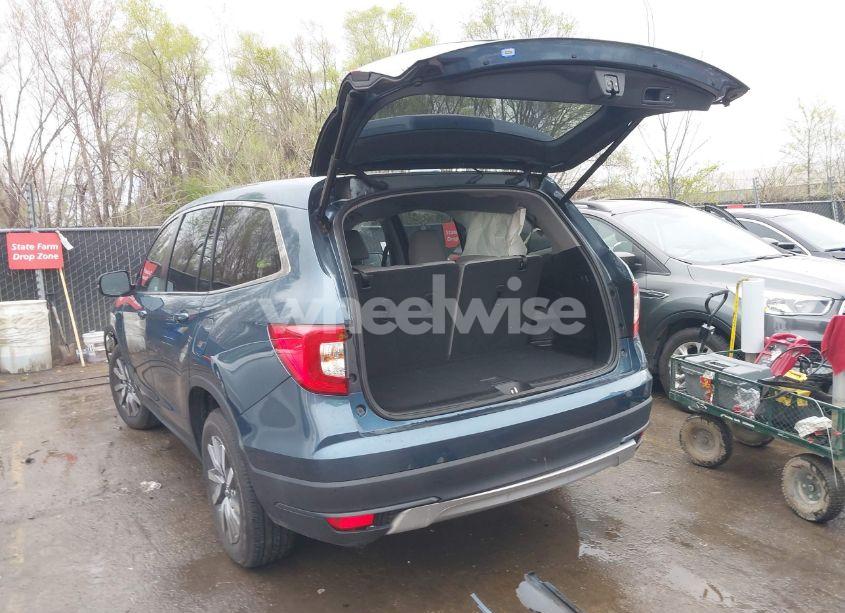 Photo 3 of 2022 Honda Pilot 2WD EX-L (VIN 5FNYF5H53NB006219)