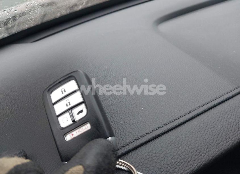 Photo 11 of 2022 Honda Pilot 2WD EX-L (VIN 5FNYF5H53NB036157)