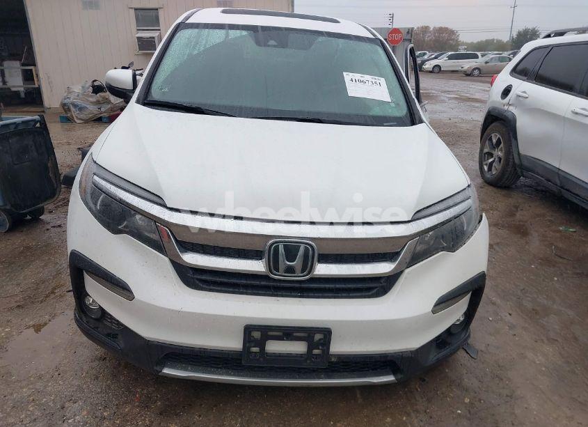 Photo 12 of 2022 Honda Pilot 2WD EX-L (VIN 5FNYF5H53NB036157)