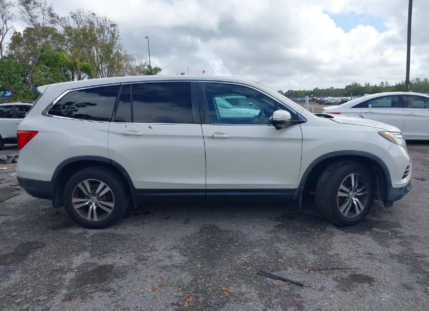 Photo 13 of 2016 Honda Pilot EX-L (VIN 5FNYF5H54GB025025)
