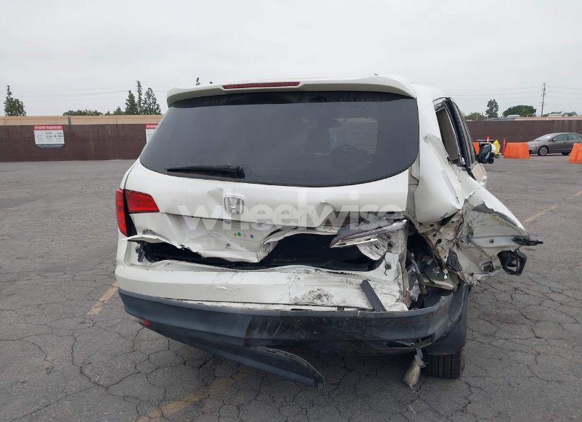 Photo 6 of 2016 Honda Pilot EX-L (VIN 5FNYF5H54GB037742)