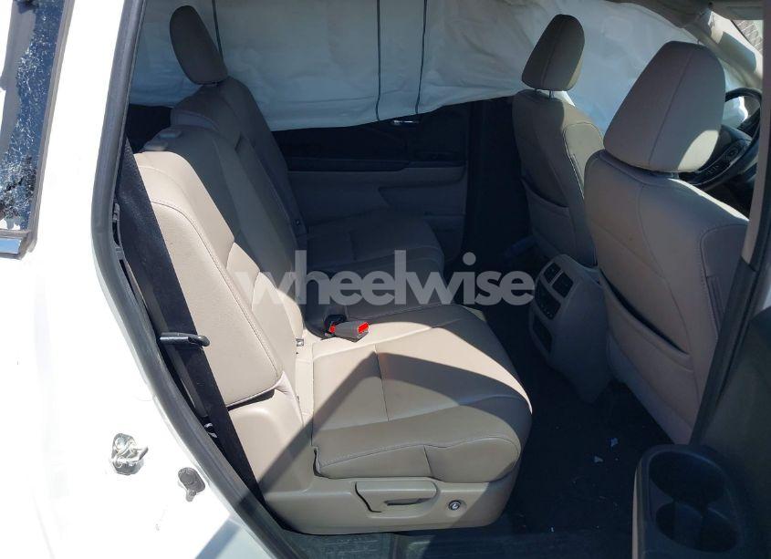 Photo 8 of 2016 Honda Pilot EX-L (VIN 5FNYF5H54GB037742)