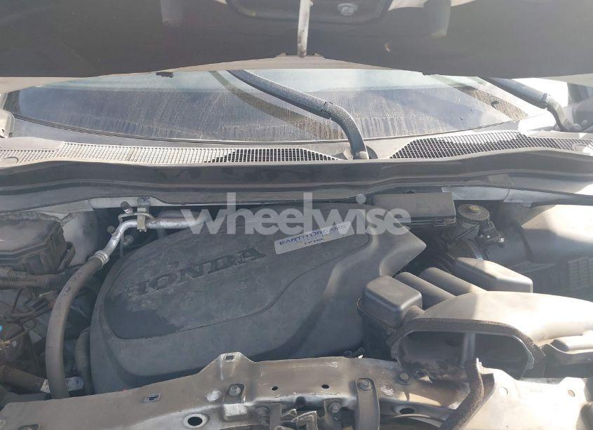 Photo 10 of 2016 Honda Pilot EX-L (VIN 5FNYF5H54GB043363)