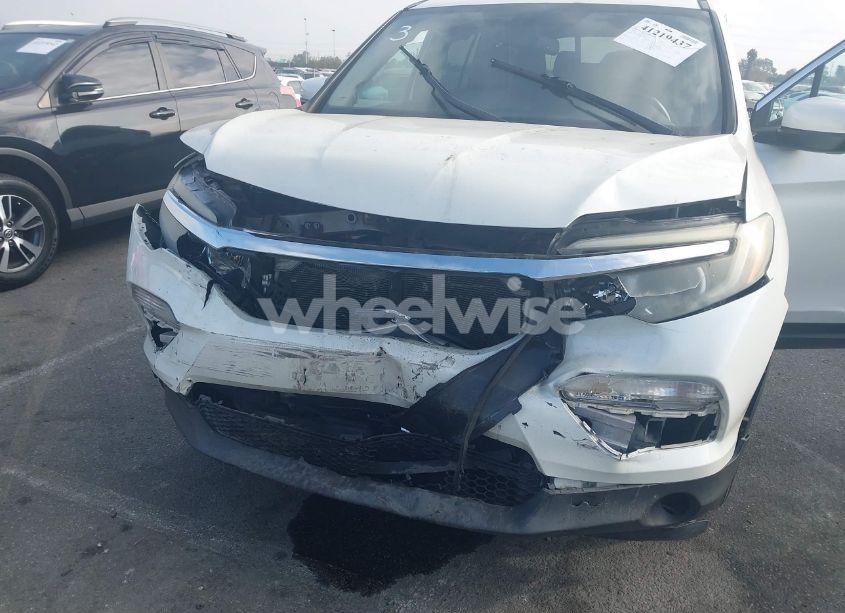 Photo 6 of 2016 Honda Pilot EX-L (VIN 5FNYF5H54GB043363)