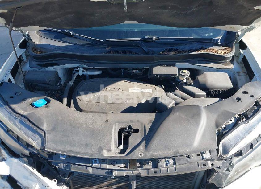 Photo 10 of 2017 Honda Pilot EX-L (VIN 5FNYF5H54HB043638)