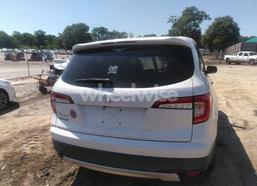 Photo 16 of 2021 Honda Pilot 2WD EX-L (VIN 5FNYF5H54MB031807)