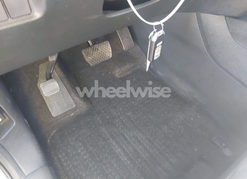 Photo 11 of 2022 Honda Pilot 2WD EX-L (VIN 5FNYF5H54NB036152)