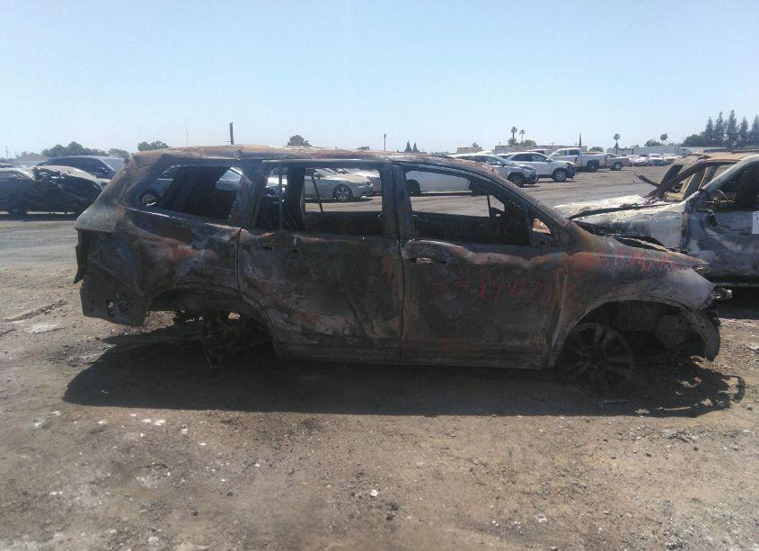 Photo 12 of 2016 Honda Pilot EX-L (VIN 5FNYF5H55GB010940)