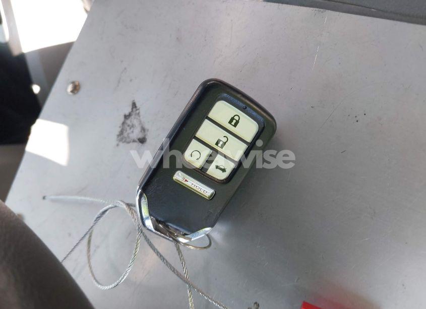 Photo 11 of 2016 Honda Pilot EX-L (VIN 5FNYF5H55GB032551)