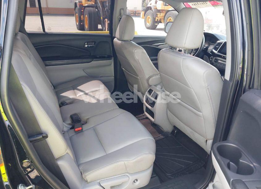 Photo 8 of 2016 Honda Pilot EX-L (VIN 5FNYF5H55GB032551)