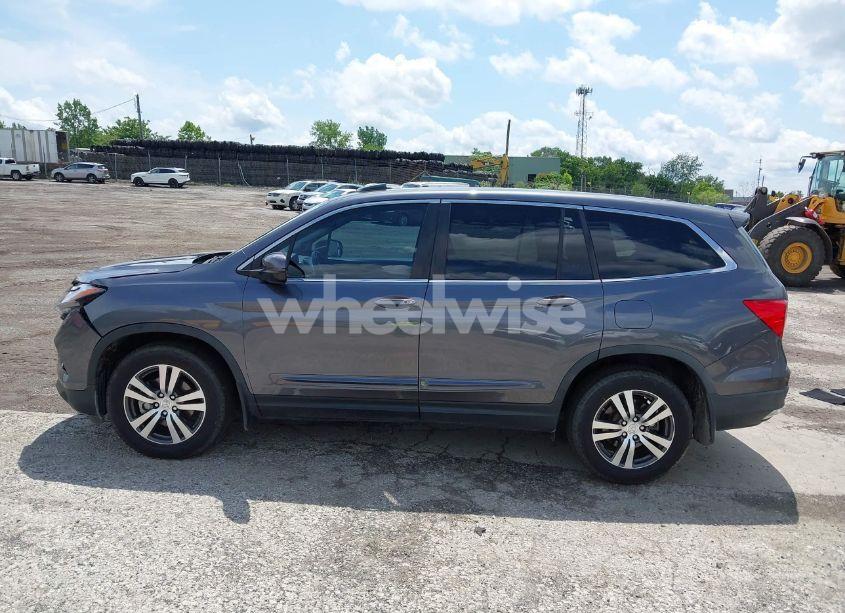 Photo 15 of 2017 Honda Pilot EX-L (VIN 5FNYF5H55HB013029)