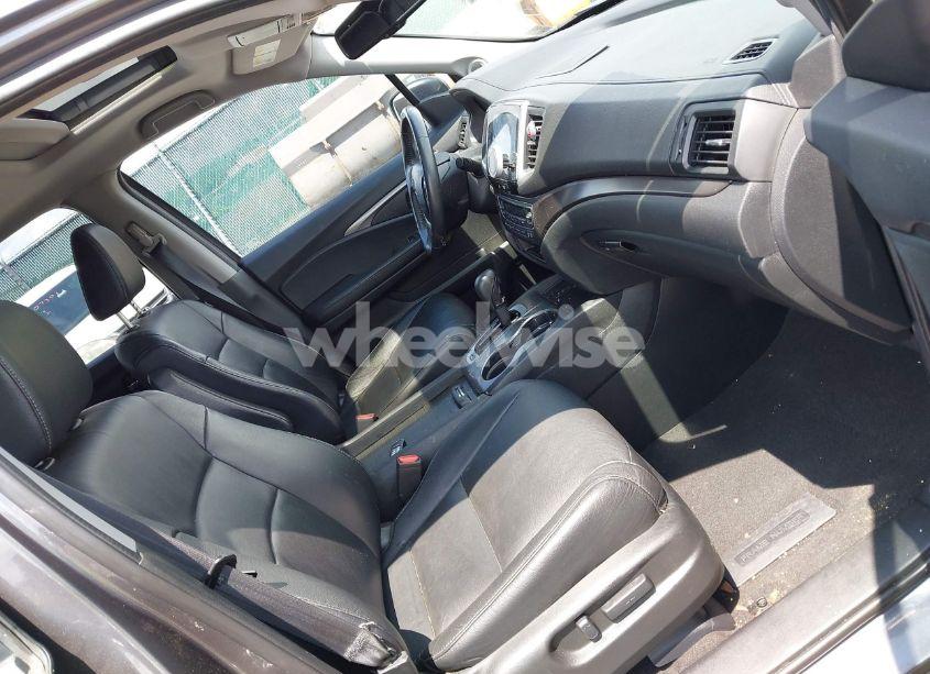 Photo 5 of 2017 Honda Pilot EX-L (VIN 5FNYF5H55HB013029)