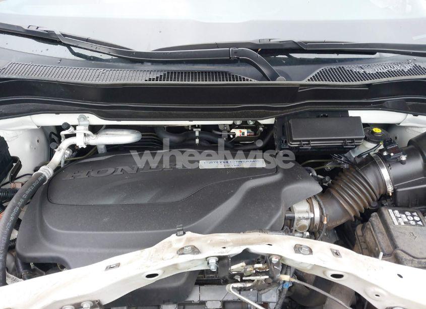 Photo 10 of 2018 Honda Pilot EX-L (VIN 5FNYF5H55JB031617)