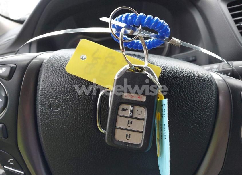 Photo 11 of 2018 Honda Pilot EX-L (VIN 5FNYF5H55JB031617)